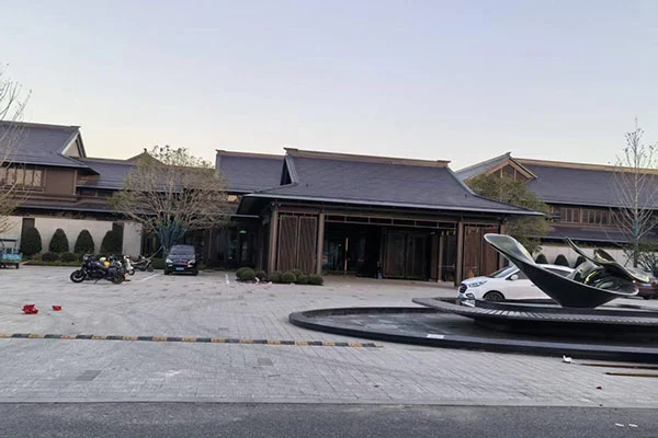 బ్లూవే హోటల్ స్విమ్మింగ్ పూల్ ప్రాజెక్ట్: రన్‌క్వాన్ కైయువాన్ మింగ్టింగ్ (లాంగ్వు టీ టౌన్ బ్రాంచ్)